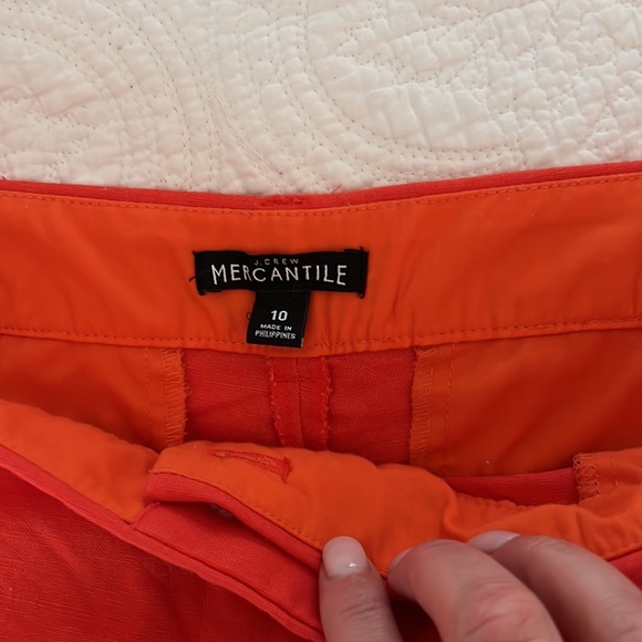 J Crew Factory scalloped shorts - Picture 3 of 5